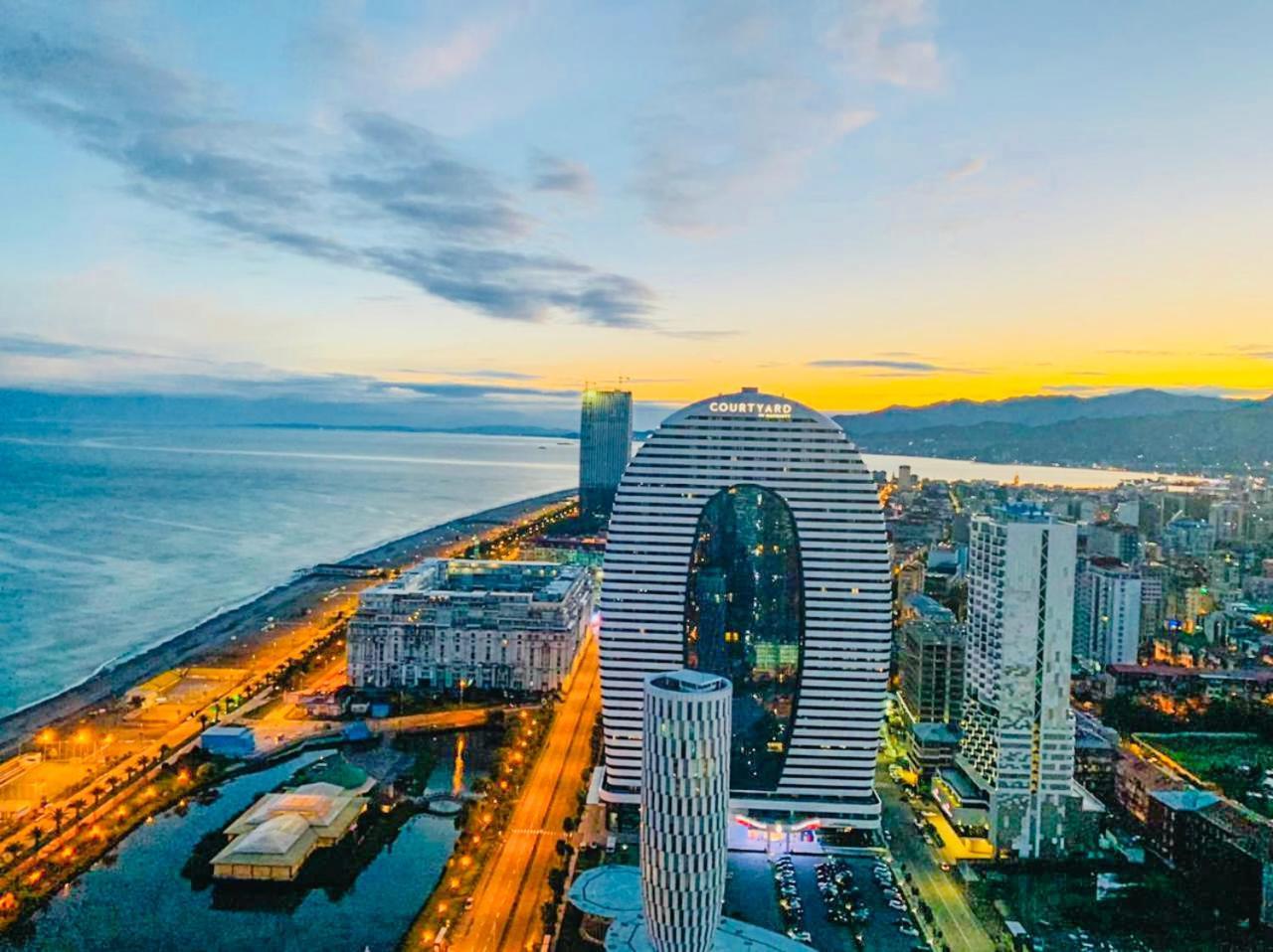 Luxury Batumi Hotel ภายนอก รูปภาพ