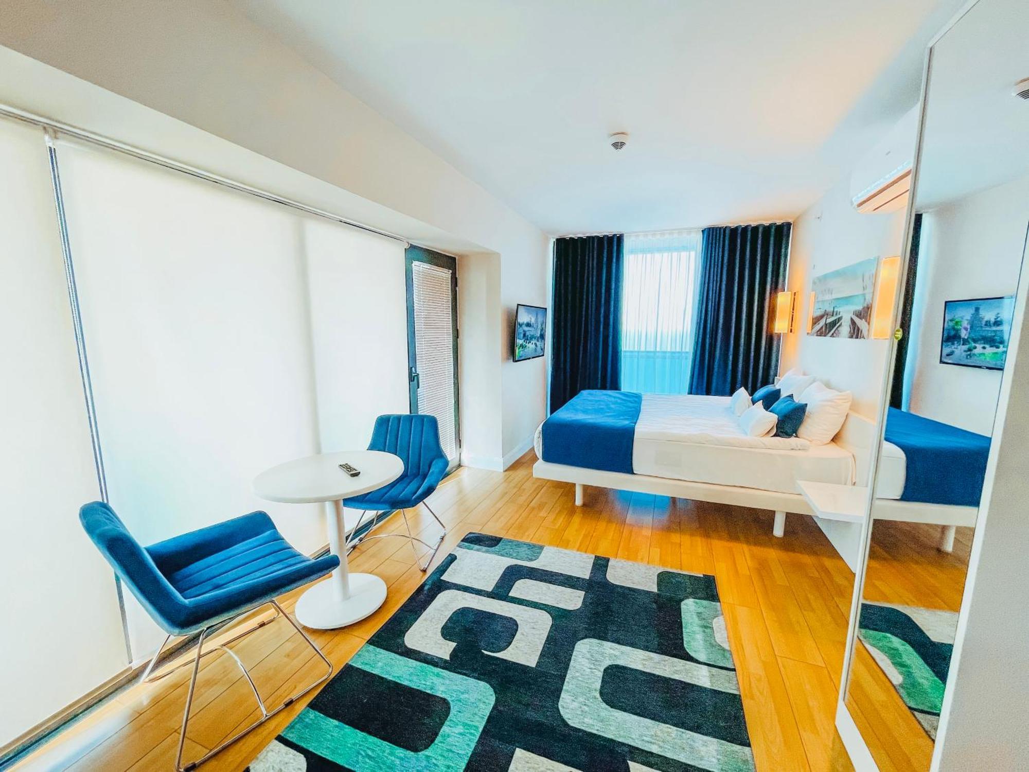 Luxury Batumi Hotel ภายนอก รูปภาพ