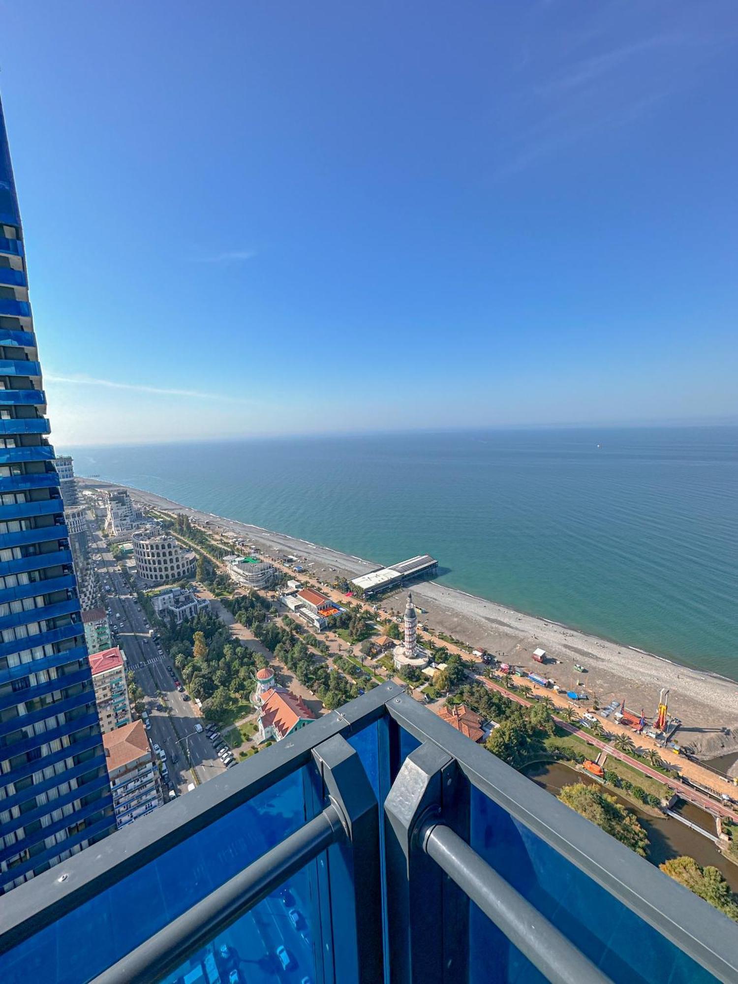 Luxury Batumi Hotel ภายนอก รูปภาพ