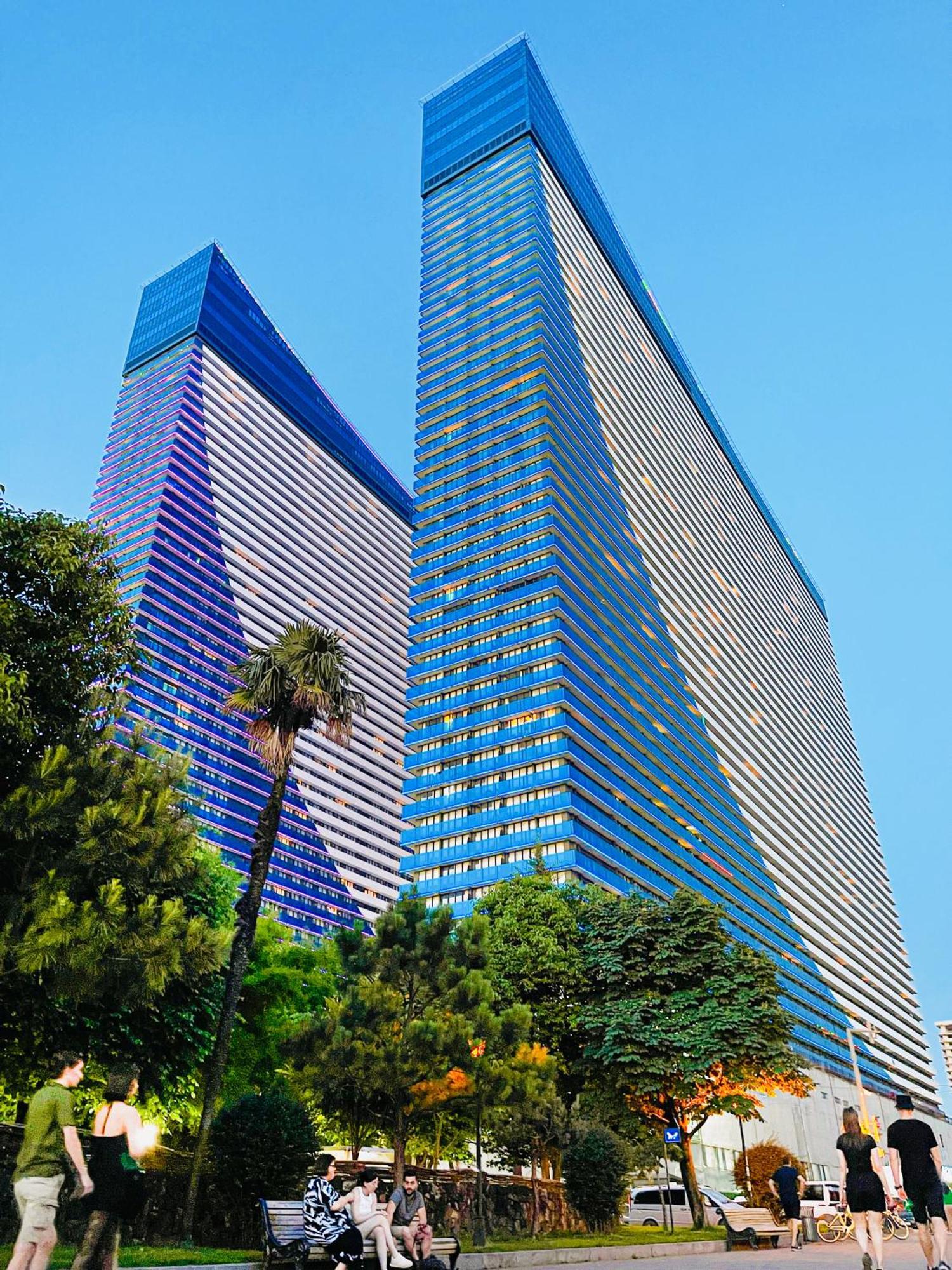 Luxury Batumi Hotel ภายนอก รูปภาพ